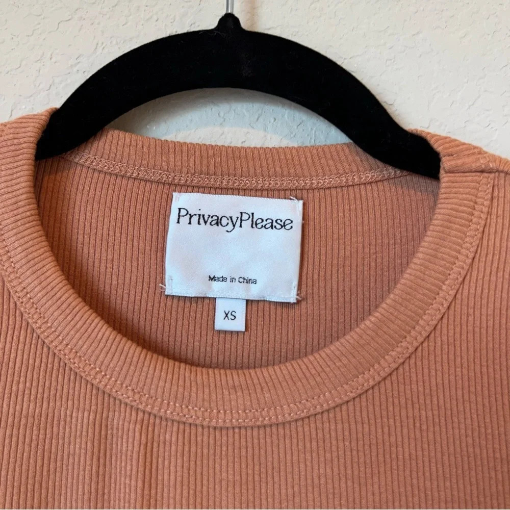 Privacy Please Ribbed Crop Top - Picture 2 of 4